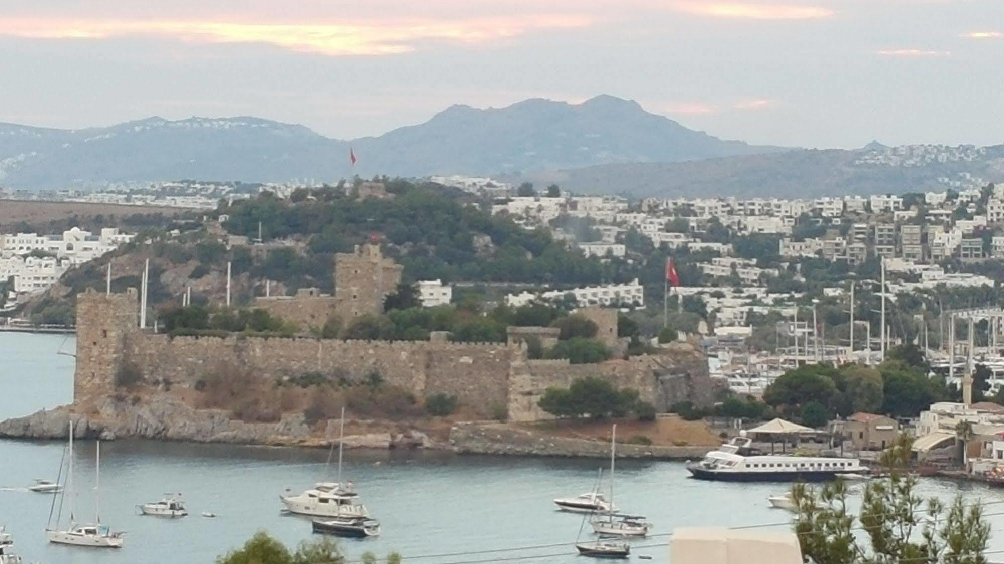 Emelce Apart Bodrum Luaran gambar